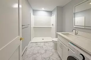 105 Paige St, Lowell, MA 01852 - Photo 4