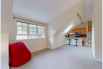 90 Highland Ave #2, Newton, MA 02460 - Photo 6