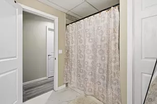 191 Lamont St, Springfield, MA 01119 - Photo 32