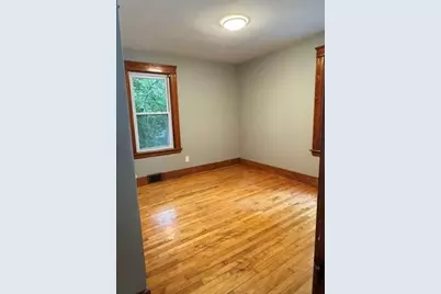 35 Standish St #0, Worcester, MA 01604 - Photo 6