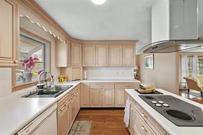 11 Mooney Rd, Salem, MA 01970 - Photo 16