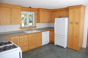 414 Central St, Holliston, MA 01746 - Photo 4