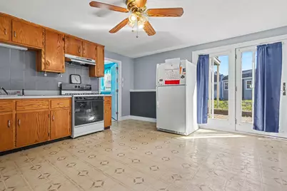 168 Lynn St, Peabody, MA 01960 - Photo 20