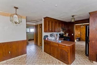 240 E Allen Ridge Rd, Springfield, MA 01118 - Photo 10