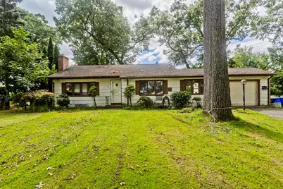 240 E Allen Ridge Rd, Springfield, MA 01118 - Photo 1