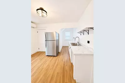 1085 Sumner Ave #2, Springfield, MA 01118 - Photo 4