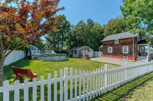 135 Thurber Ave, Somerset, MA 02725 - Photo 2