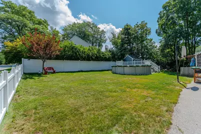 135 Thurber Ave, Somerset, MA 02725 - Photo 10