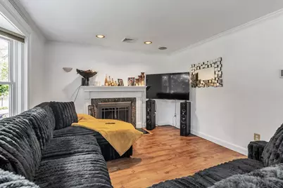 12 Oakland, Lawrence, MA 01843 - Photo 2