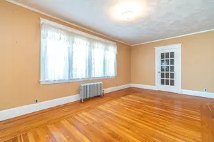 51 Itendale St, Springfield, MA 01108 - Photo 6