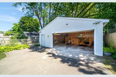 51 Itendale St, Springfield, MA 01108 - Photo 36