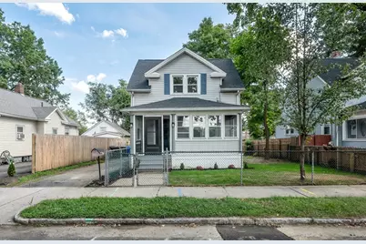 19 Eldert St, Springfield, MA 01109 - Photo 2