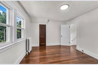19 Eldert St, Springfield, MA 01109 - Photo 32