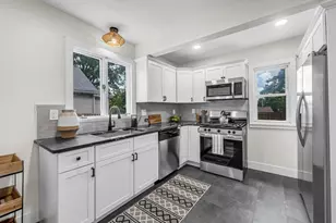 19 Eldert St, Springfield, MA 01109 - Photo 22