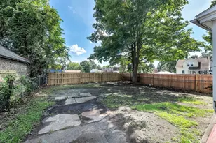 19 Eldert St, Springfield, MA 01109 - Photo 40