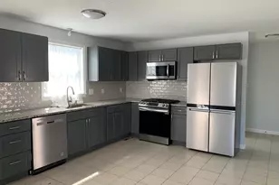 172 Lawrence St, Fall River, MA 02721 - Photo 1