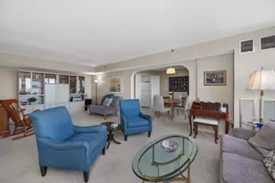 250 Hammond Pond Pkwy, Newton, MA 02467 - Photo 6