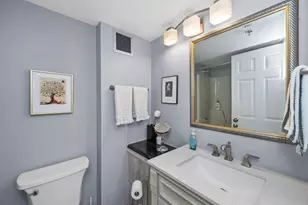 250 Hammond Pond Pkwy, Newton, MA 02467 - Photo 24