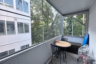 92 Marion St, Brookline, MA 02446 - Photo 8