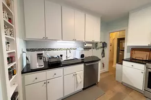 92 Marion St, Brookline, MA 02446 - Photo 6
