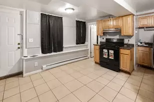 131 Clarendon, Fitchburg, MA 01420 - Photo 10