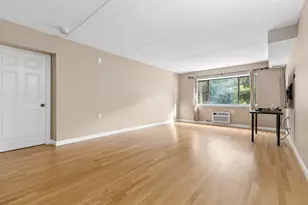 4975 Washington St, Boston, MA 02132 - Photo 4