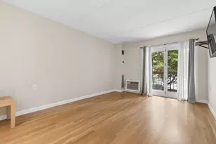 4975 Washington St, Boston, MA 02132 - Photo 6
