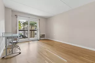 4975 Washington St, Boston, MA 02132 - Photo 12