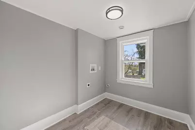 100 Essex St, Pittsfield, MA 01201 - Photo 18
