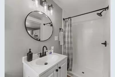 100 Essex St, Pittsfield, MA 01201 - Photo 20