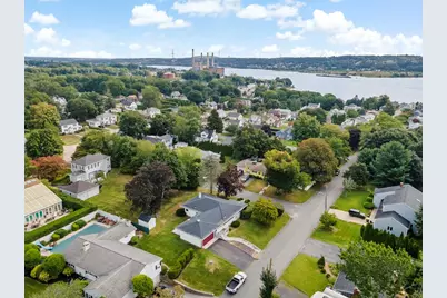 7 Harold Ave, Somerset, MA 02726 - Photo 36