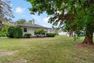 7 Harold Ave, Somerset, MA 02726 - Photo 28