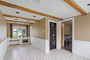 7 Harold Ave, Somerset, MA 02726 - Photo 4
