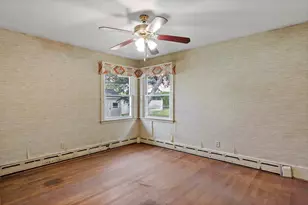 7 Harold Ave, Somerset, MA 02726 - Photo 18