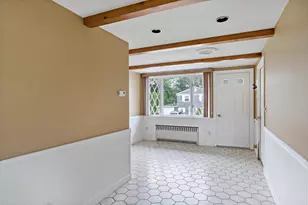 7 Harold Ave, Somerset, MA 02726 - Photo 6