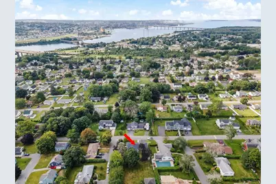 7 Harold Ave, Somerset, MA 02726 - Photo 34