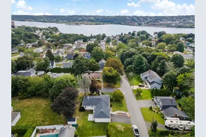 7 Harold Ave, Somerset, MA 02726 - Photo 38