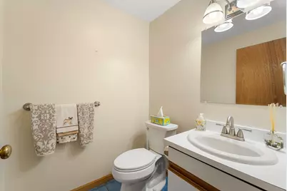 128 Orton St Ext, Worcester, MA 01604 - Photo 10