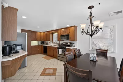 4 River Park St, Needham, MA 02494 - Photo 14
