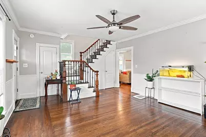 70 Pine St, Chicopee, MA 01020 - Photo 12