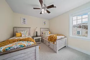 129 Bay Shore Dr, Plymouth, MA 02360 - Photo 14