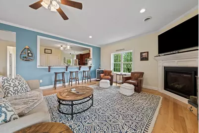 129 Bay Shore Dr, Plymouth, MA 02360 - Photo 10