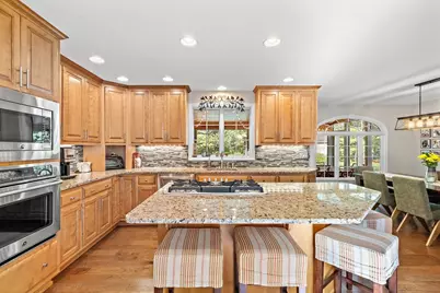 9 Douglas Dr, Mansfield, MA 02048 - Photo 10