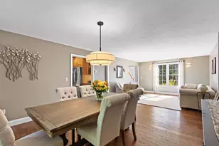 9 Douglas Dr, Mansfield, MA 02048 - Photo 8