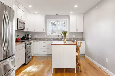 1093 Main St #4, Weymouth, MA 02190 - Photo 2