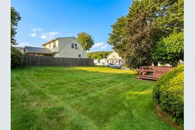 36 Revere St, Worcester, MA 01604 - Photo 16