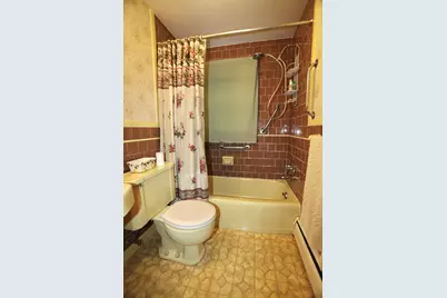 36 Revere St, Worcester, MA 01604 - Photo 8