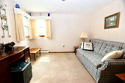 36 Revere St, Worcester, MA 01604 - Photo 10