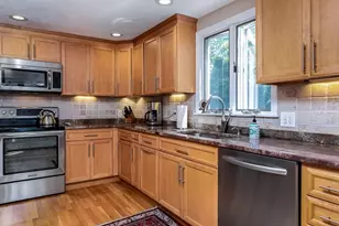 8 Jackson Rd, Marblehead, MA 01945 - Photo 14
