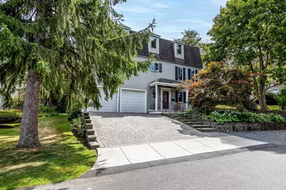 8 Jackson Road, Marblehead, MA 01945 - Photo 2